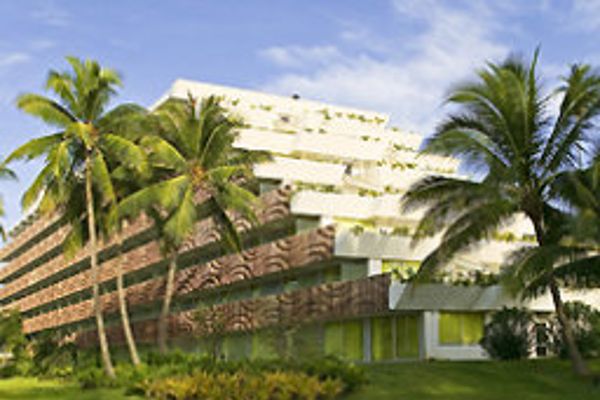 Sofitel Tahiti Maeva Beach Resort (Outu Maoro)